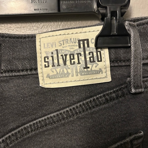 Levi’s Silvertab mom jeans - faded black high waisted retro mom style - Picture 8 of 14